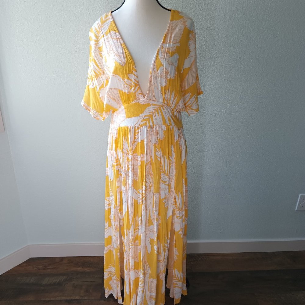 NWOT White Yellow Elastic Waist Leaf Print Maxi Dress US XL